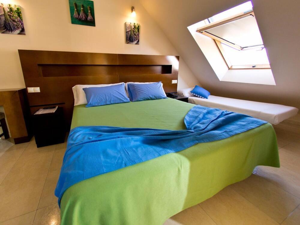 Hostal San Marcos San Martín de la Vega Exterior foto