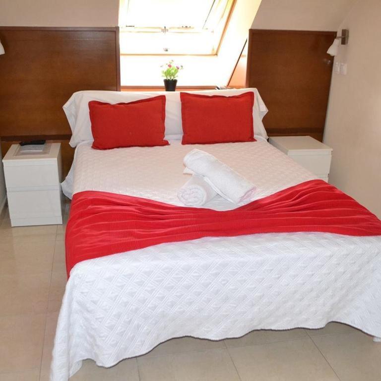 Hostal San Marcos San Martín de la Vega Exterior foto